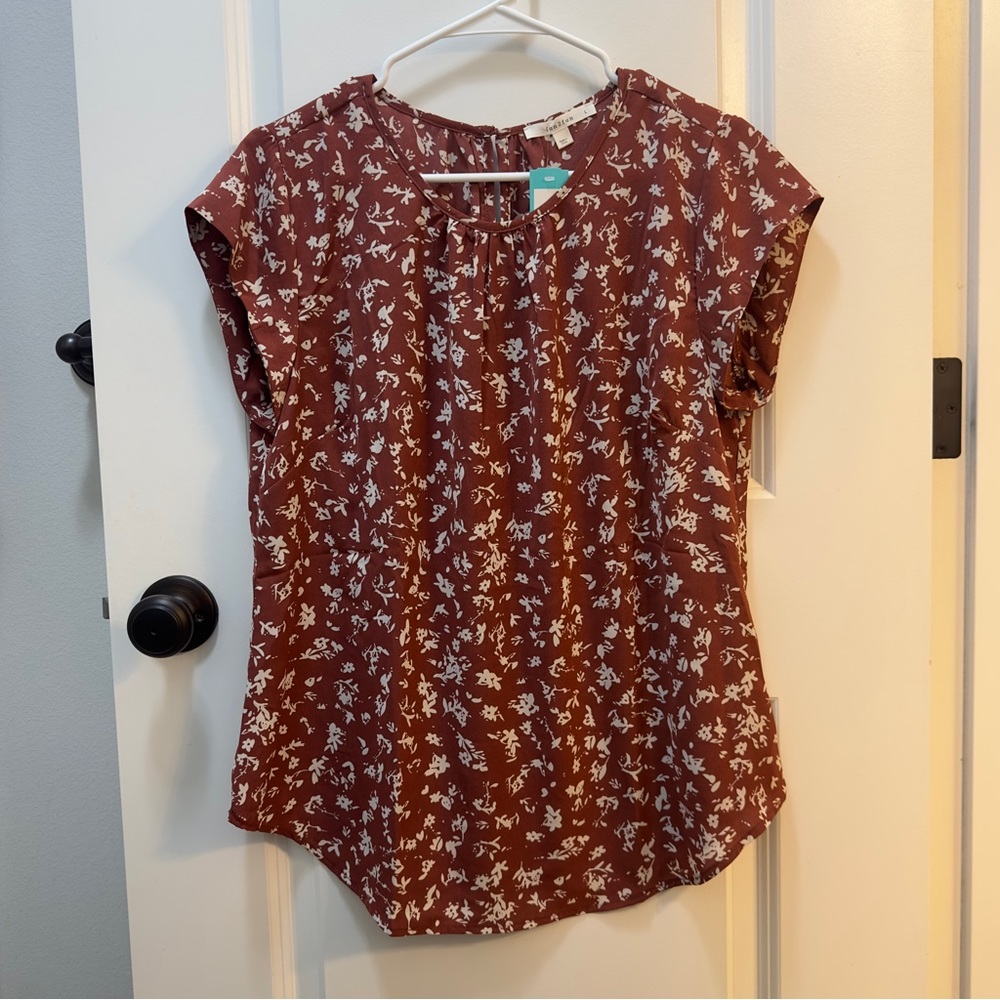 Fun 2 Fun Kaden Pleated Blouse